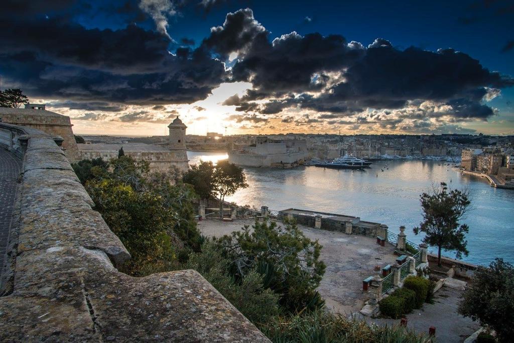 Valletta Harbour View Apartment Exterior photo