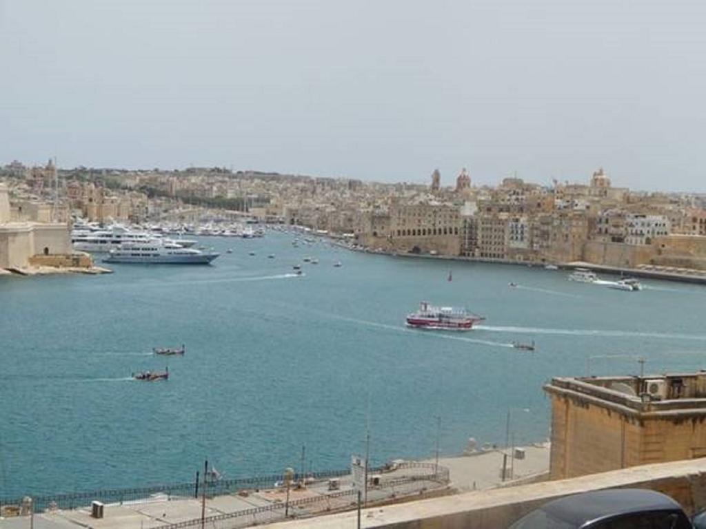 Valletta Harbour View Apartment Exterior photo